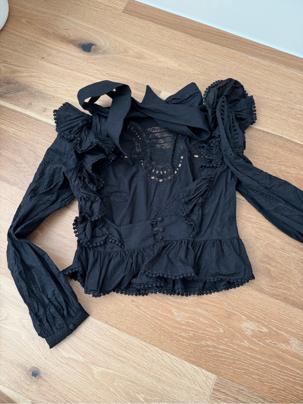 Revolve blouse - Picture 3 of 3